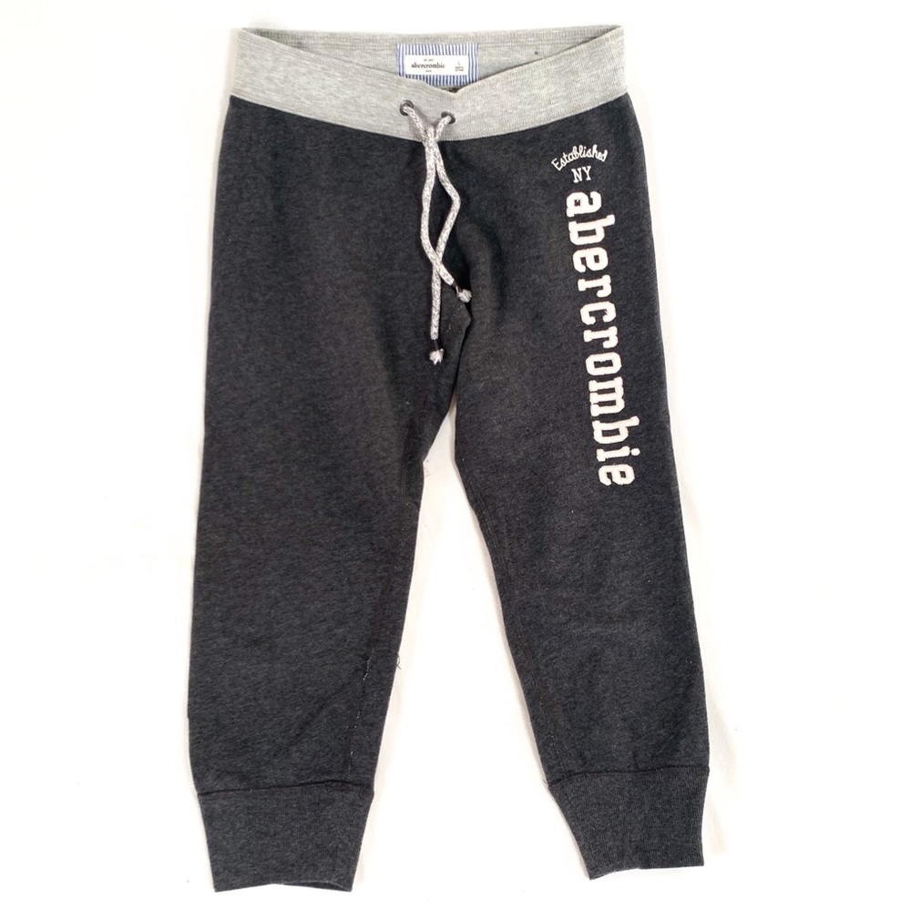 Abercrombie gray cropped sweatpants